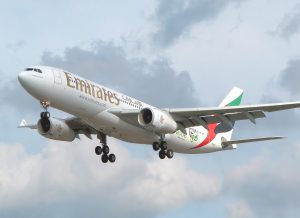 Emirates_a330-200_a6-eky_arp
