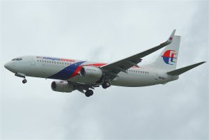 Malaysia_Airlines_Boeing_737-800;_9M-MLJ@BKK;30.07.2011_613eo_(6042407950)